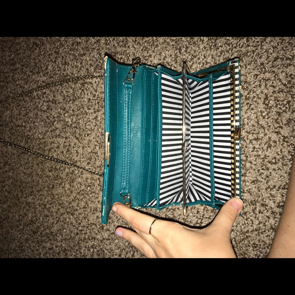 Wallet - Picture 1 of 2